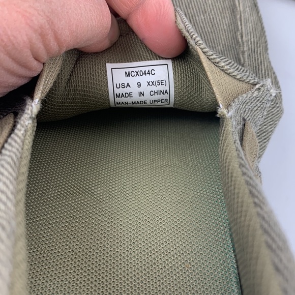 Propet mens tan canvas slip on shoes size 9 XX(5E) - Picture 9 of 12